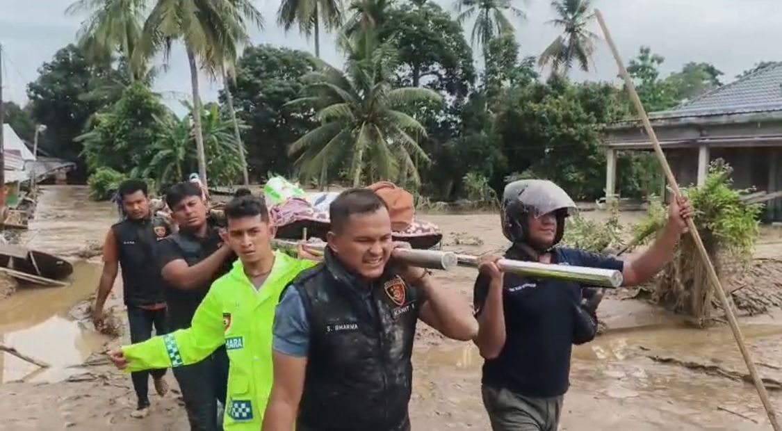 Polres Pidie Jaya dan Tim Gabungan Temukan Santri yang Hanyut di Jangka  Buya | Selatan Update