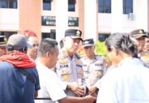 Kapolres Kaur Pimpin Langsung Pengamanan Aksi Damai GMMSB di Pengadilan Negeri Bintuhan