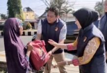 Ditreskrimsus Polda Bengkulu Salurkan Ratusan Paket Sembako untuk Warga Kurang Mampu