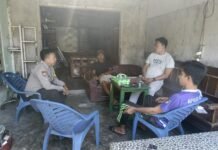 Bhabinkamtibmas Polsek Kaur Selatan Sambangi Warga, Sampaikan Pesan Kamtibmas
