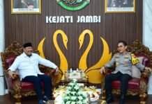 Kapolda Jambi Hadir Langsung ke Kejati, Sampaikan Ucapan Selamat Hari Lahir Kejaksaan RI