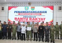 Kapolda Bengkulu Hadiri Penandatanganan Kesepakatan bersama Pangdam XXI/Raden Inten dengan Pemerintah Provinsi : Sinergitas Pembangunan Daerah Dukung Program Bantu Rakyat di Provinsi Bengkulu