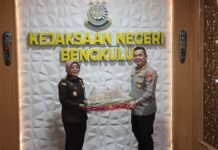Polresta Bengkulu Berikan Tumpeng Kejutan, Pererat Sinergitas dengan Kejaksaan Negeri Bengkulu