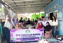 Tak Sekadar Silaturahmi, DPW Perempuan Bangsa Provinsi Bengkulu Bawa Semangat Berbagi untuk Para Lansia