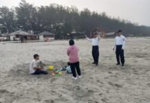 Berikan Rasa Aman di Akhir Pekan, Subdit Wisata Ditpamobvit Polda Bengkulu Patroli Dialogis di Kawasan Pantai Panjang
